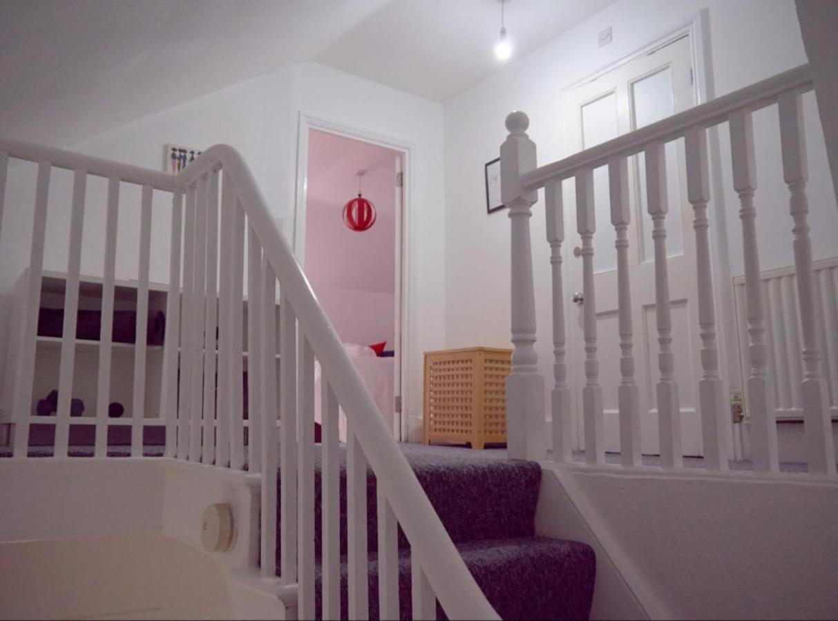 Lovely Large London Apartment Near Stratford Exterior foto