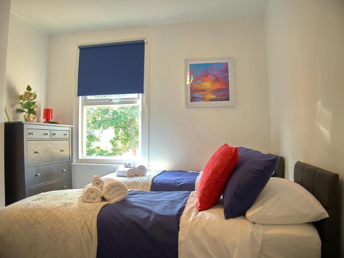 Lovely Large London Apartment Near Stratford Exterior foto