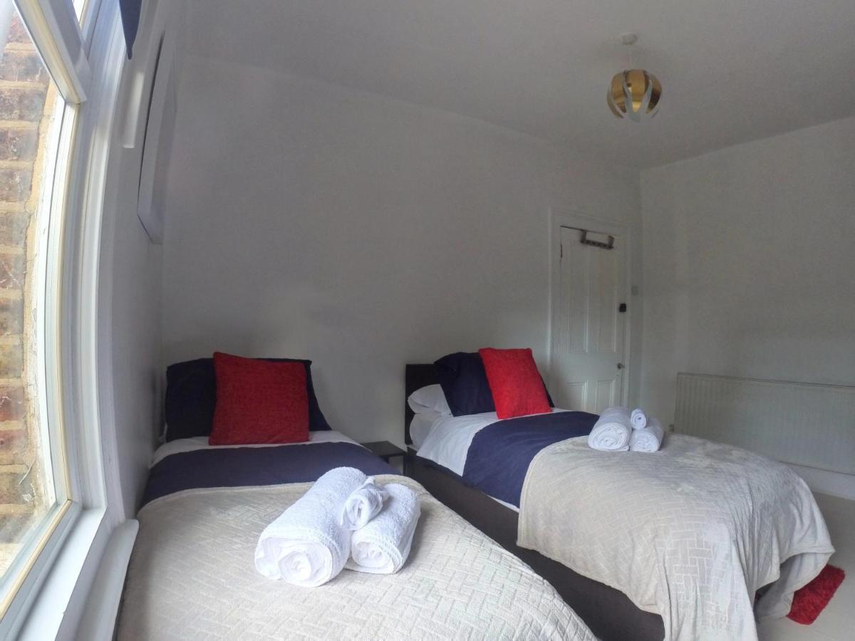 Lovely Large London Apartment Near Stratford Exterior foto